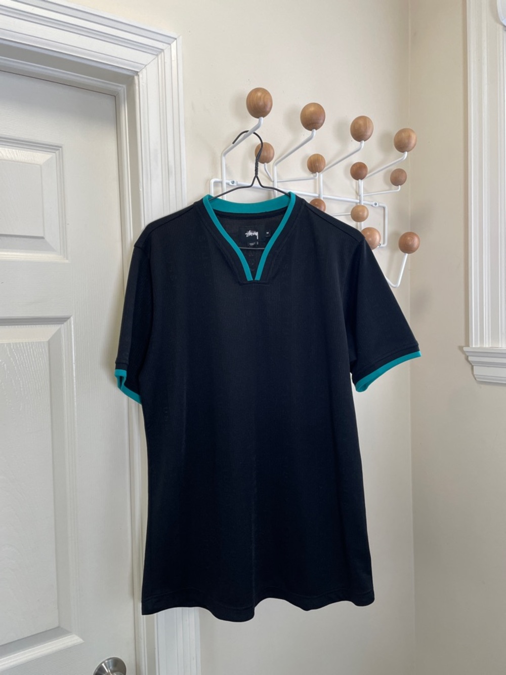 Stussy - Classic V-Neck Logo Tape Short Sleeve Shirt - Green Black - M